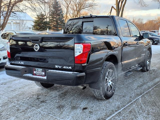 2022 Nissan Titan SV