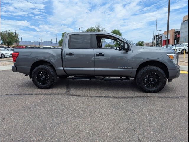 2022 Nissan Titan SV