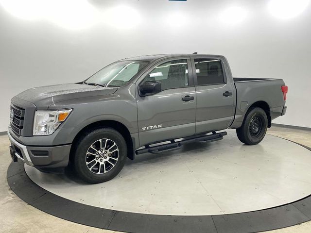 2022 Nissan Titan SV