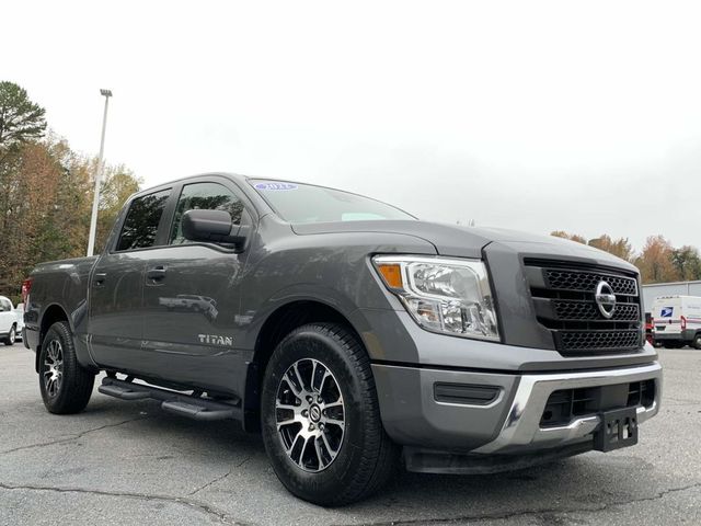 2022 Nissan Titan SV