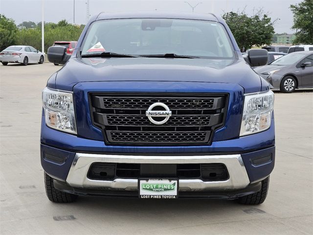 2022 Nissan Titan SV