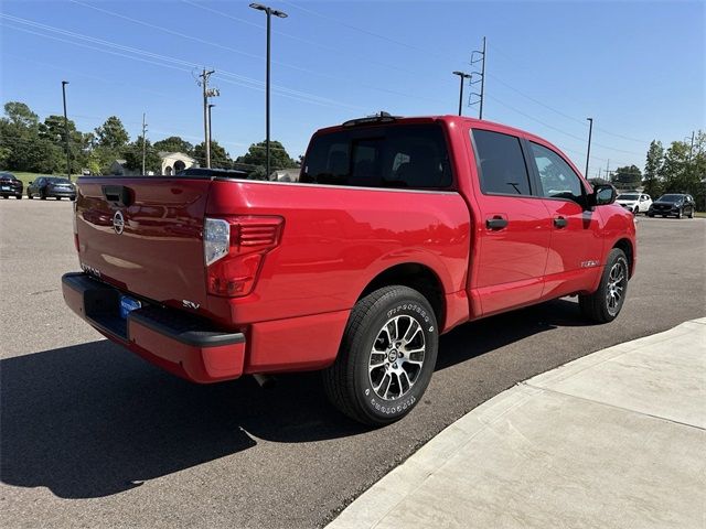 2022 Nissan Titan SV