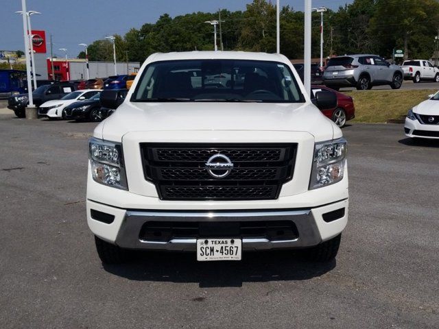 2022 Nissan Titan SV