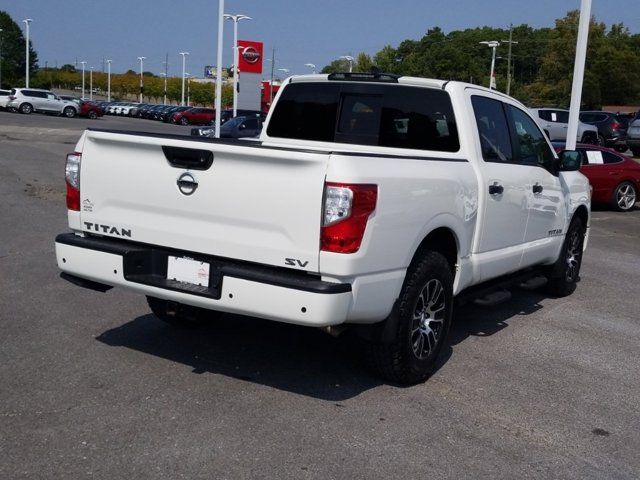 2022 Nissan Titan SV