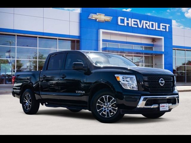 2022 Nissan Titan SV