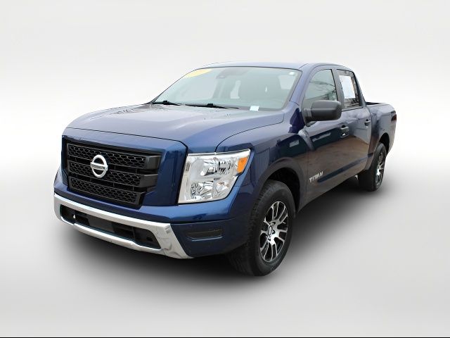 2022 Nissan Titan SV