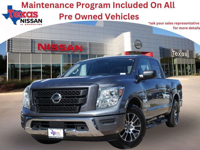 2022 Nissan Titan SV