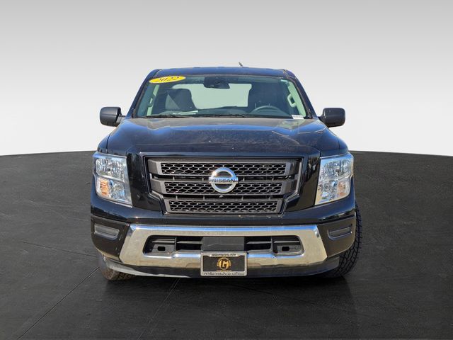 2022 Nissan Titan SV