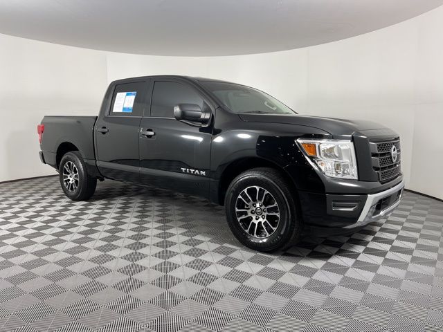 2022 Nissan Titan SV