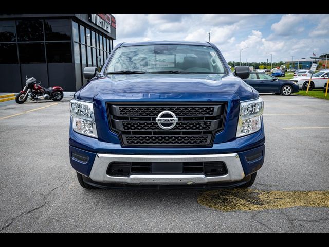 2022 Nissan Titan SV