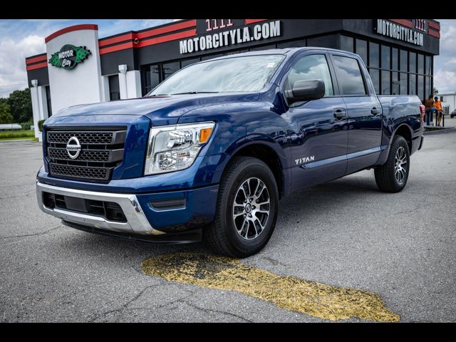 2022 Nissan Titan SV