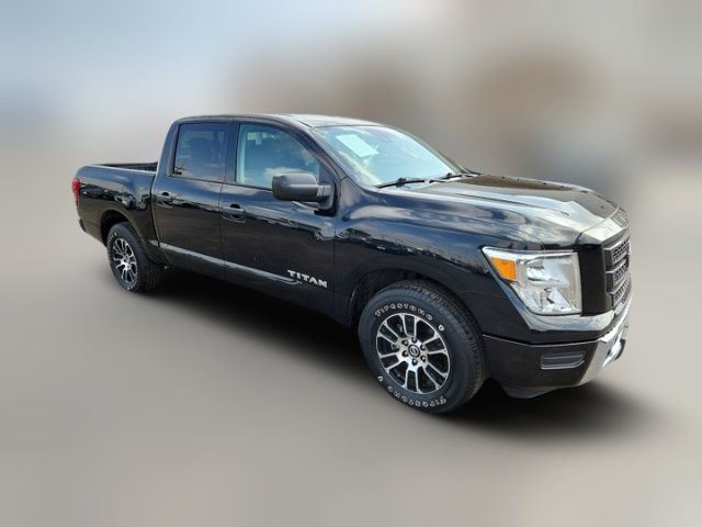 2022 Nissan Titan SV