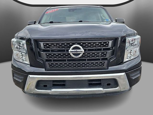 2022 Nissan Titan SV