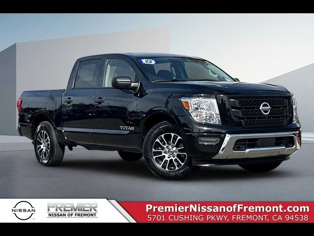 2022 Nissan Titan SV