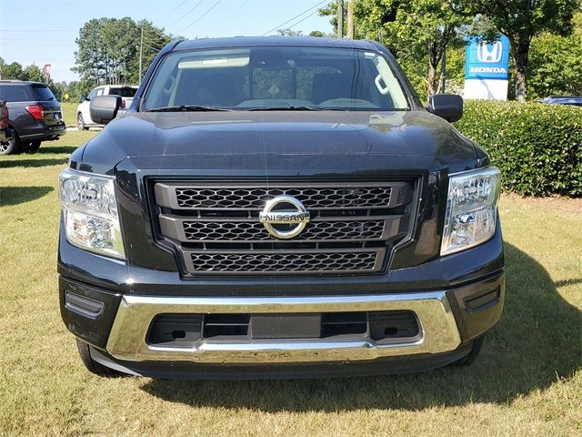 2022 Nissan Titan SV