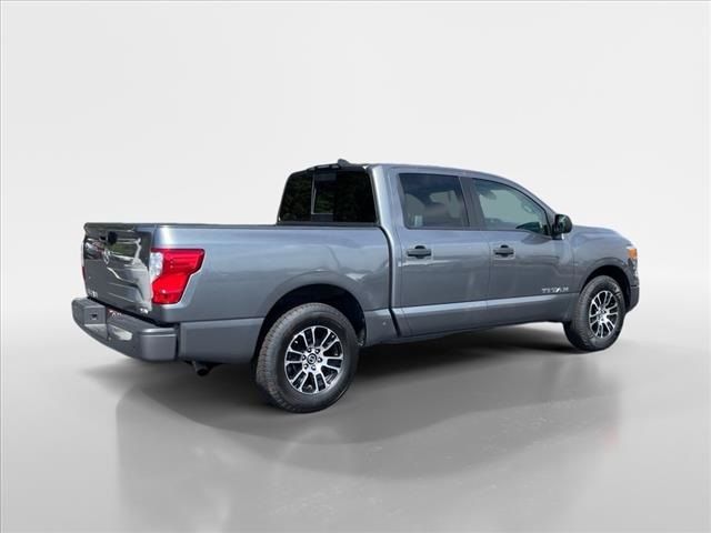 2022 Nissan Titan SV