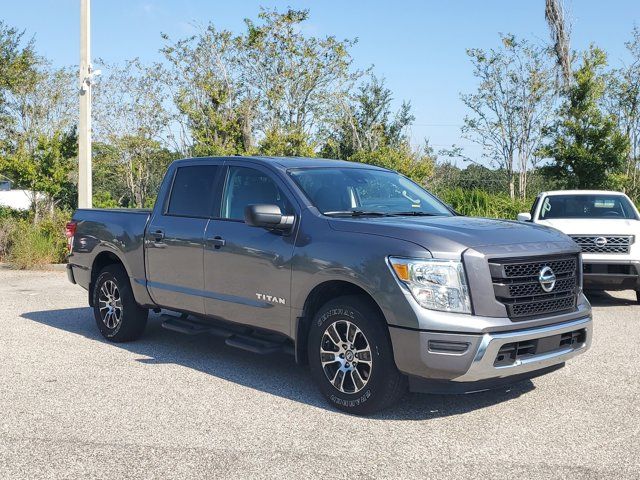 2022 Nissan Titan SV