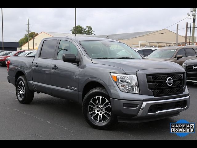 2022 Nissan Titan SV