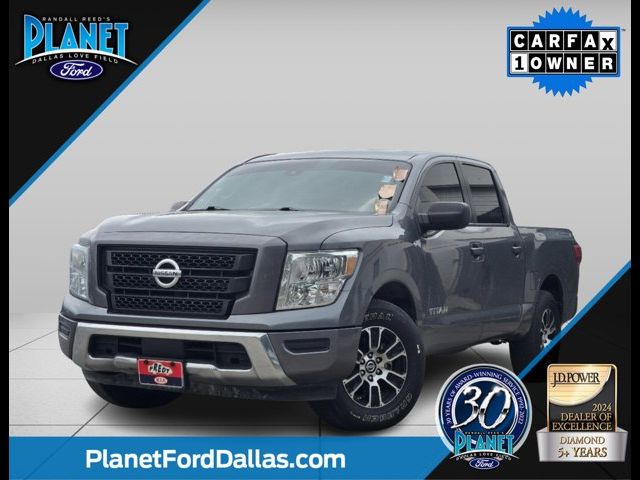 2022 Nissan Titan SV