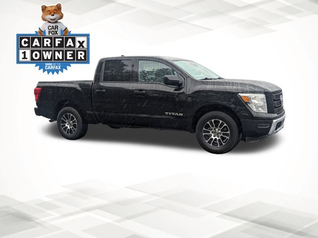 2022 Nissan Titan SV