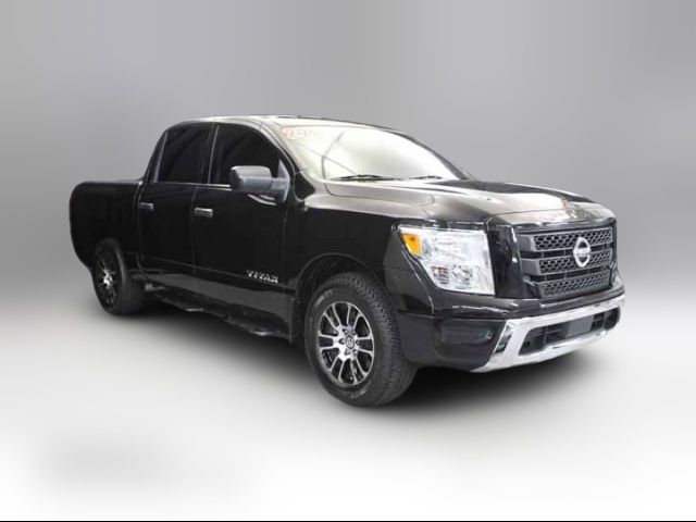 2022 Nissan Titan SV