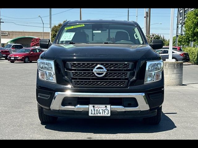 2022 Nissan Titan SV