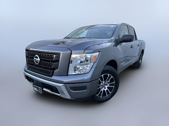 2022 Nissan Titan SV