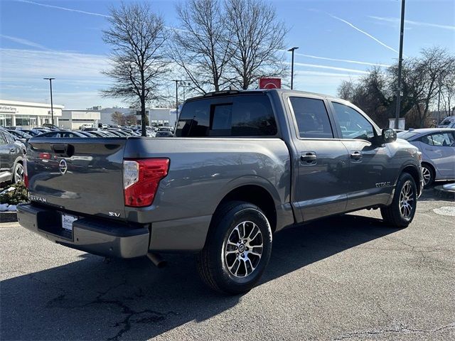 2022 Nissan Titan SV