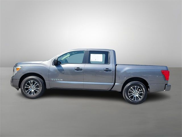 2022 Nissan Titan SV