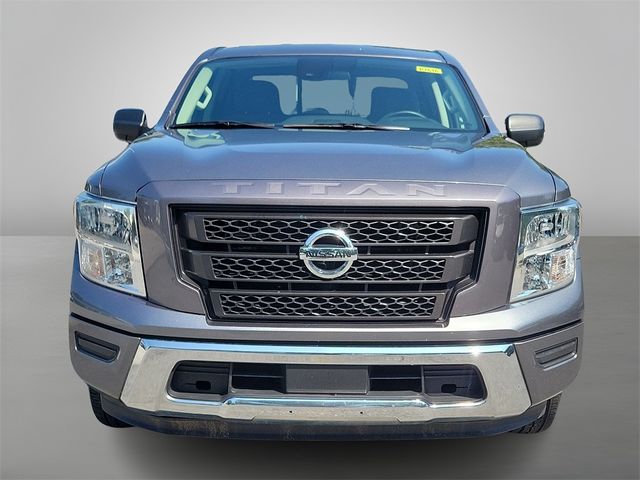 2022 Nissan Titan SV