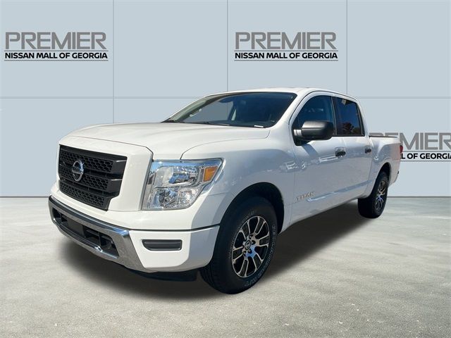 2022 Nissan Titan SV