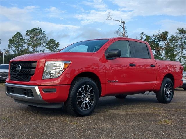 2022 Nissan Titan SV