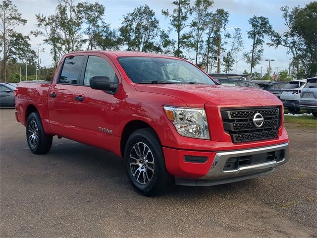 2022 Nissan Titan SV