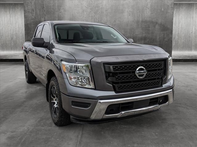 2022 Nissan Titan SV