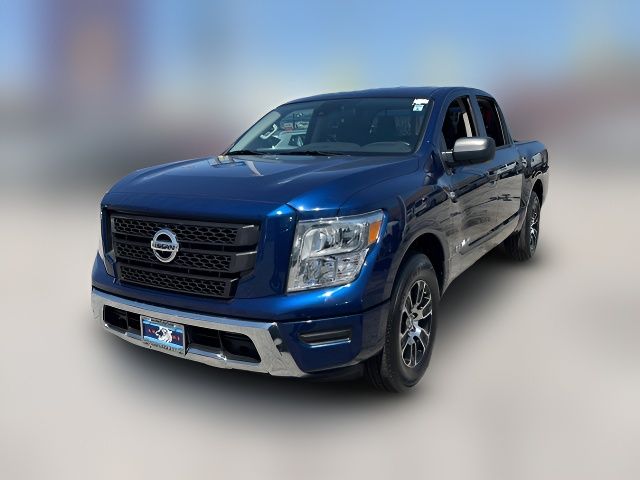 2022 Nissan Titan SV