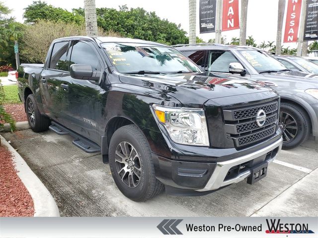 2022 Nissan Titan SV