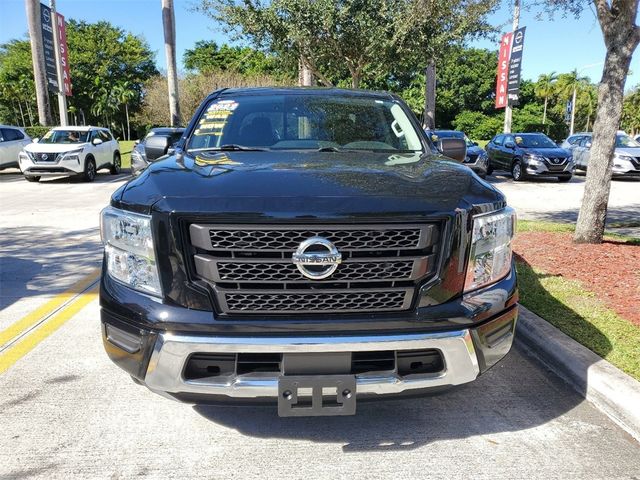 2022 Nissan Titan SV