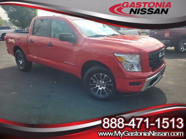 2022 Nissan Titan SV