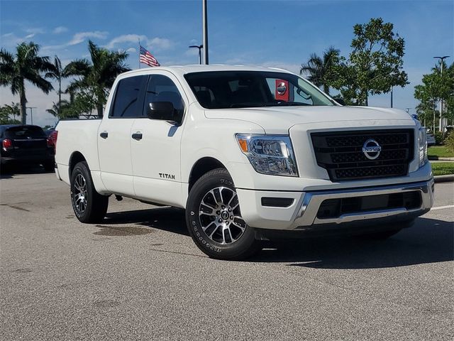 2022 Nissan Titan SV