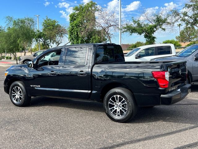 2022 Nissan Titan SV