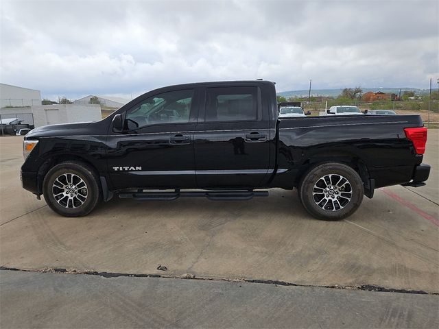 2022 Nissan Titan SV