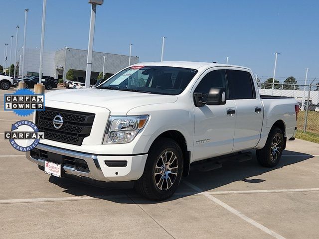 2022 Nissan Titan SV