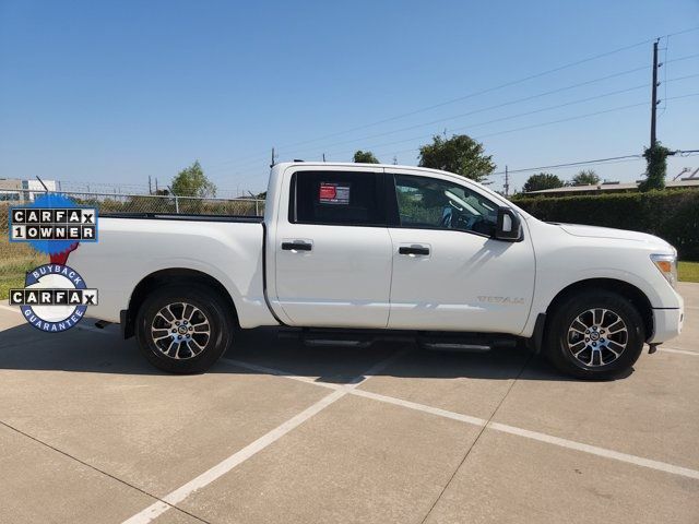 2022 Nissan Titan SV