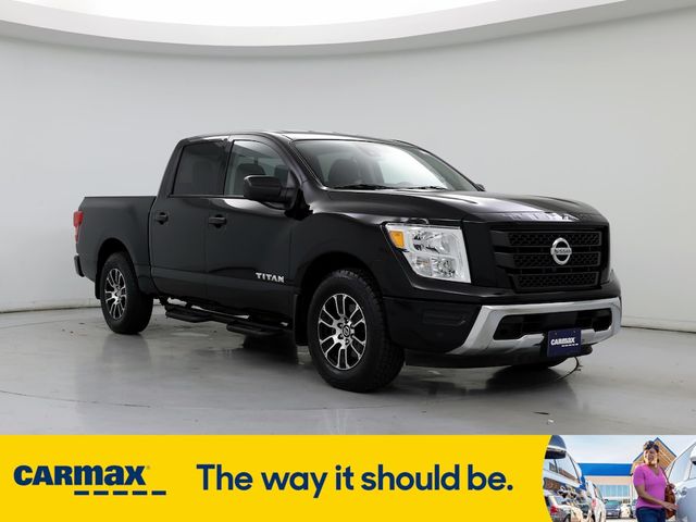 2022 Nissan Titan SV