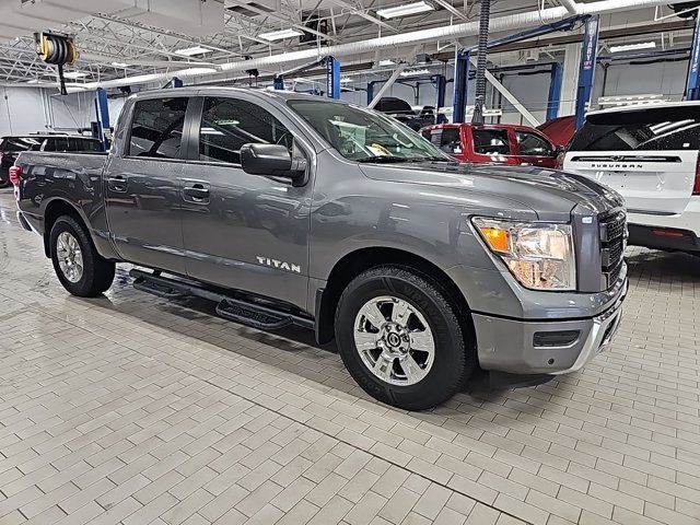 2022 Nissan Titan SV