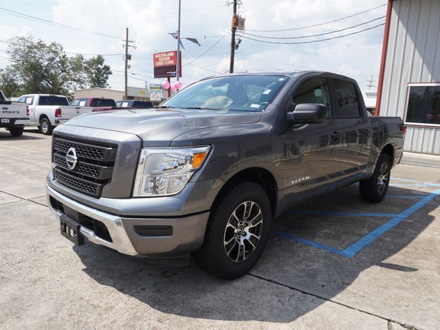 2022 Nissan Titan SV