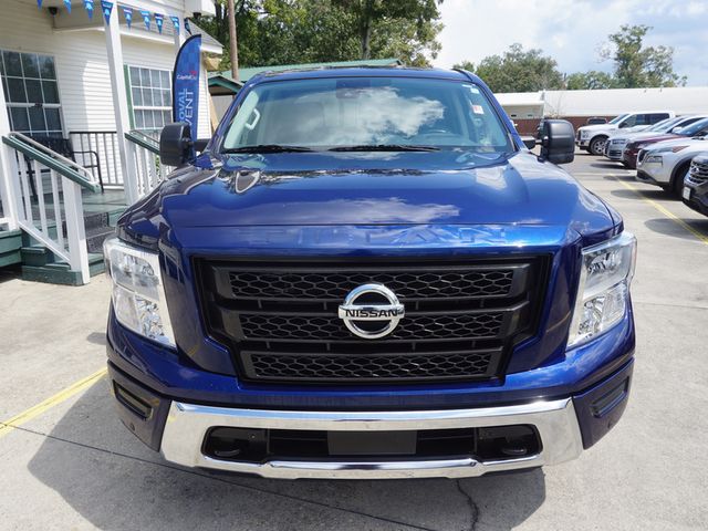 2022 Nissan Titan SV