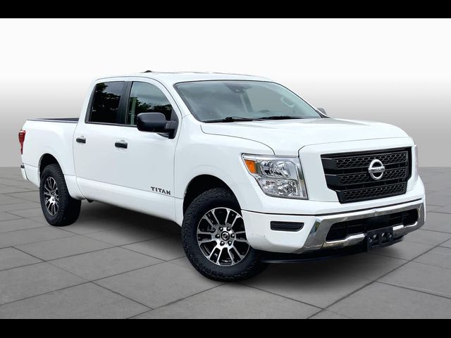 2022 Nissan Titan SV