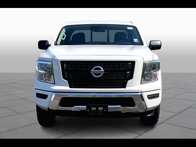 2022 Nissan Titan SV