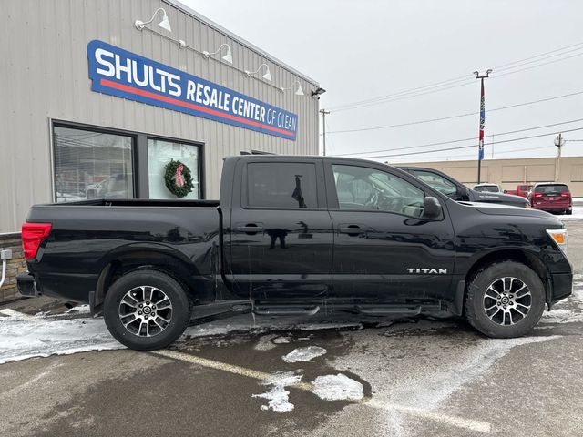 2022 Nissan Titan SV